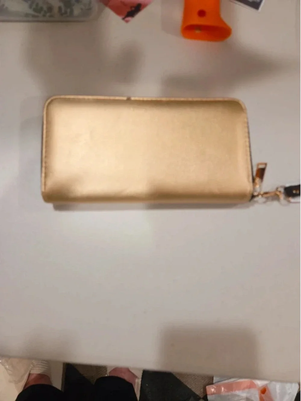 Princess wallet with strap